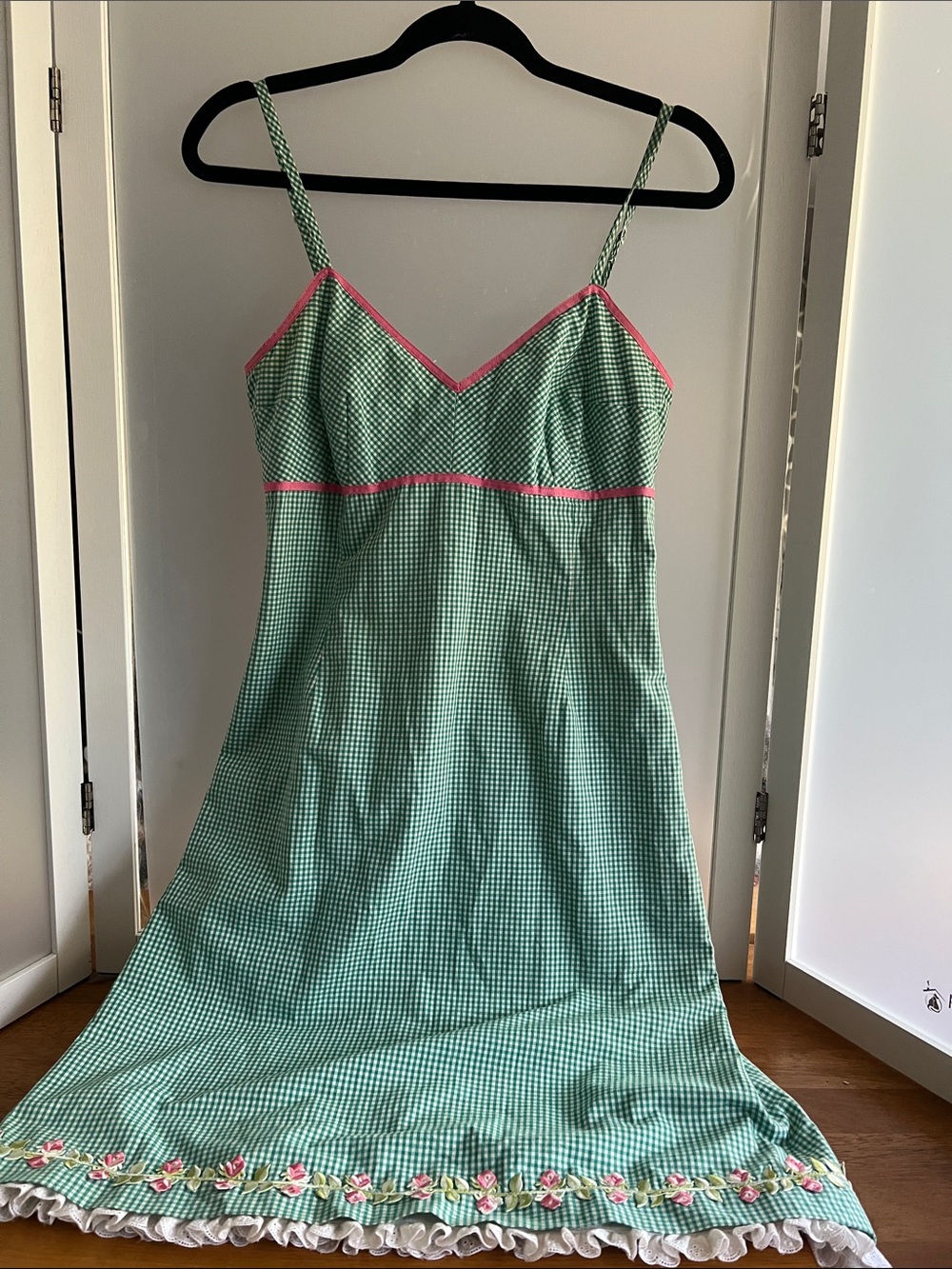 Shoshanna Green Gingham Embroidered Sundress Pink Trim Cottagecore size 4